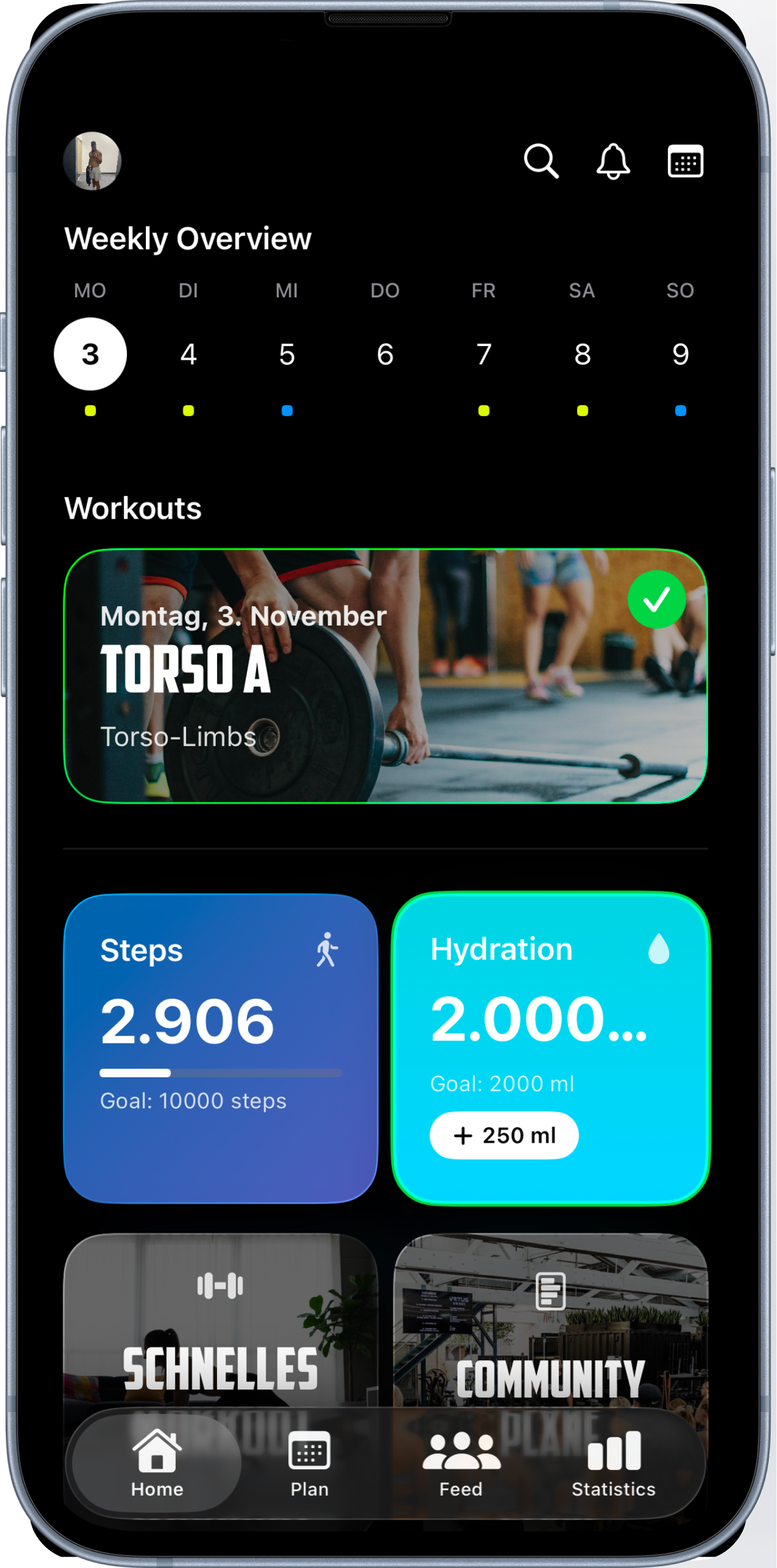 GROW App main interface showing workout tracking, exercise selection, and personalized training plan with real-time progress metrics